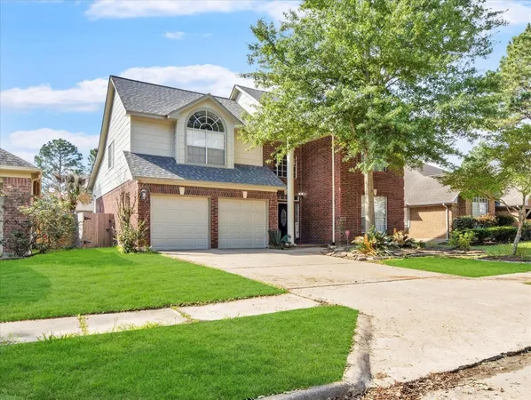 $399,999 | 7042 River Garden Drive, Houston, TX 77095
