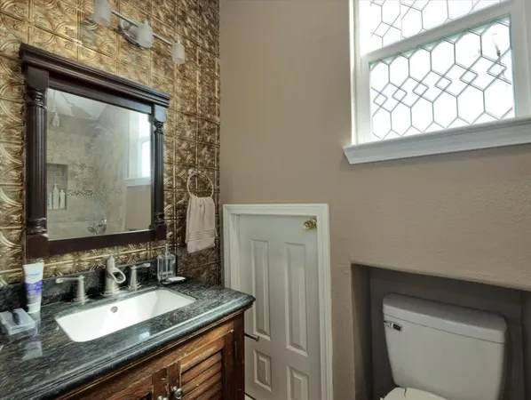 $399,999 | 7042 River Garden Drive, Houston, TX 77095