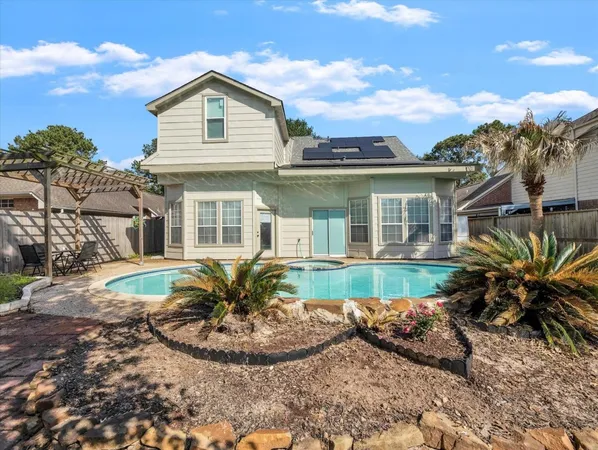 $399,999 | 7042 River Garden Drive, Houston, TX 77095
