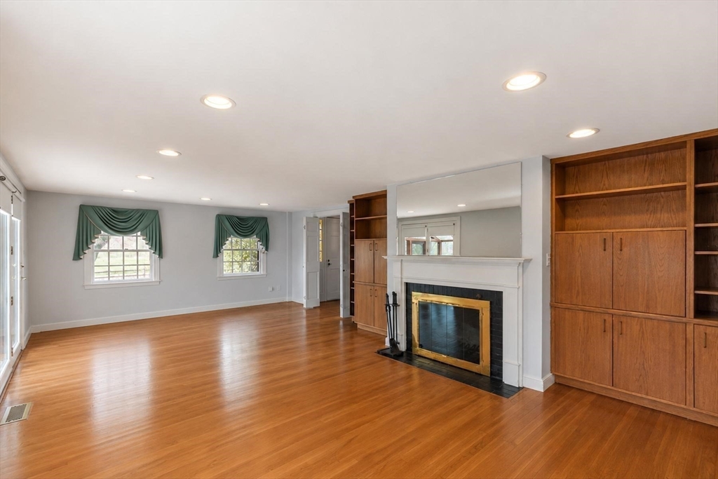 1465 Sudbury Road Concord, MA 01742 - Photo 13 of 36