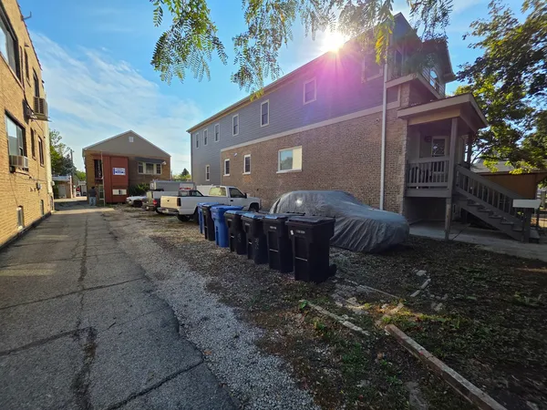 $599,000 | 4053 North Mobile Avenue, Chicago, IL 60634