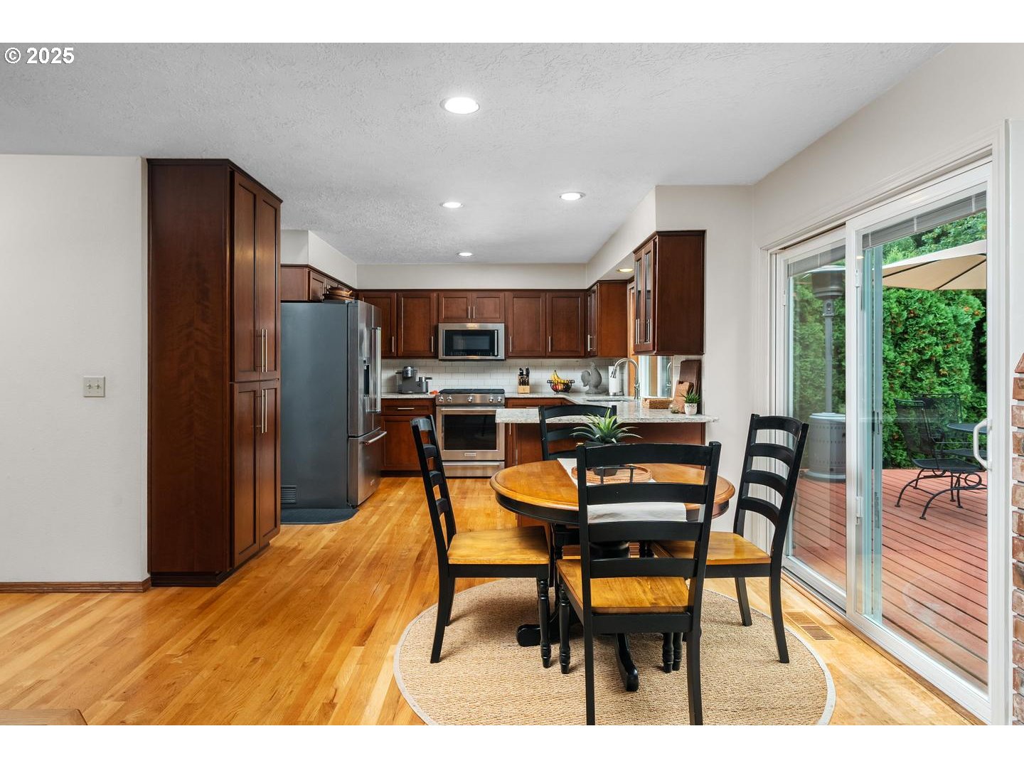 9020 Southwest Reiling Street Portland, OR 97224 - Photo 11 of 45 Gallery Image 11