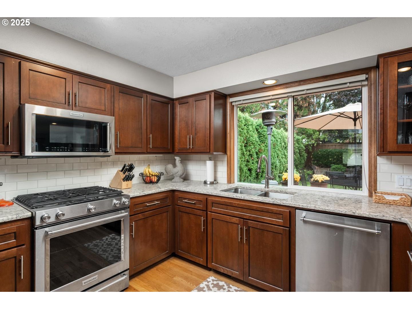 9020 Southwest Reiling Street Portland, OR 97224 - Photo 15 of 45 Gallery Image 15