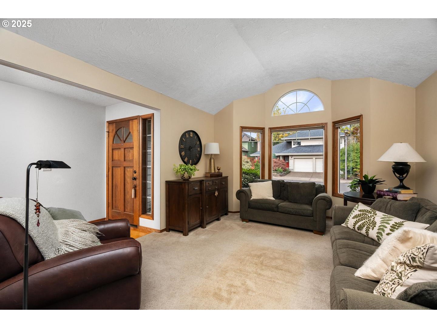 9020 Southwest Reiling Street Portland, OR 97224 - Photo 7 of 45 Gallery Image 7