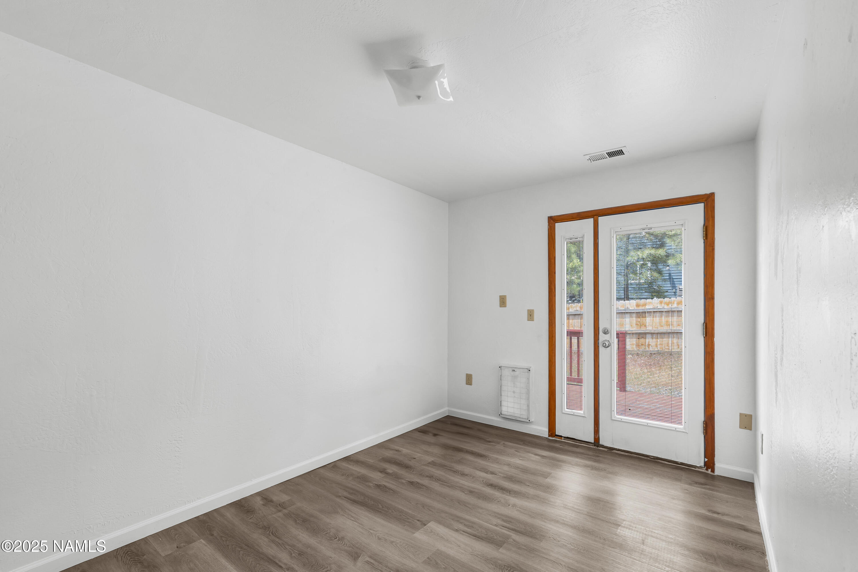 595 Cherokee Flagstaff, AZ 86005 - Photo 13 of 26 CP-19