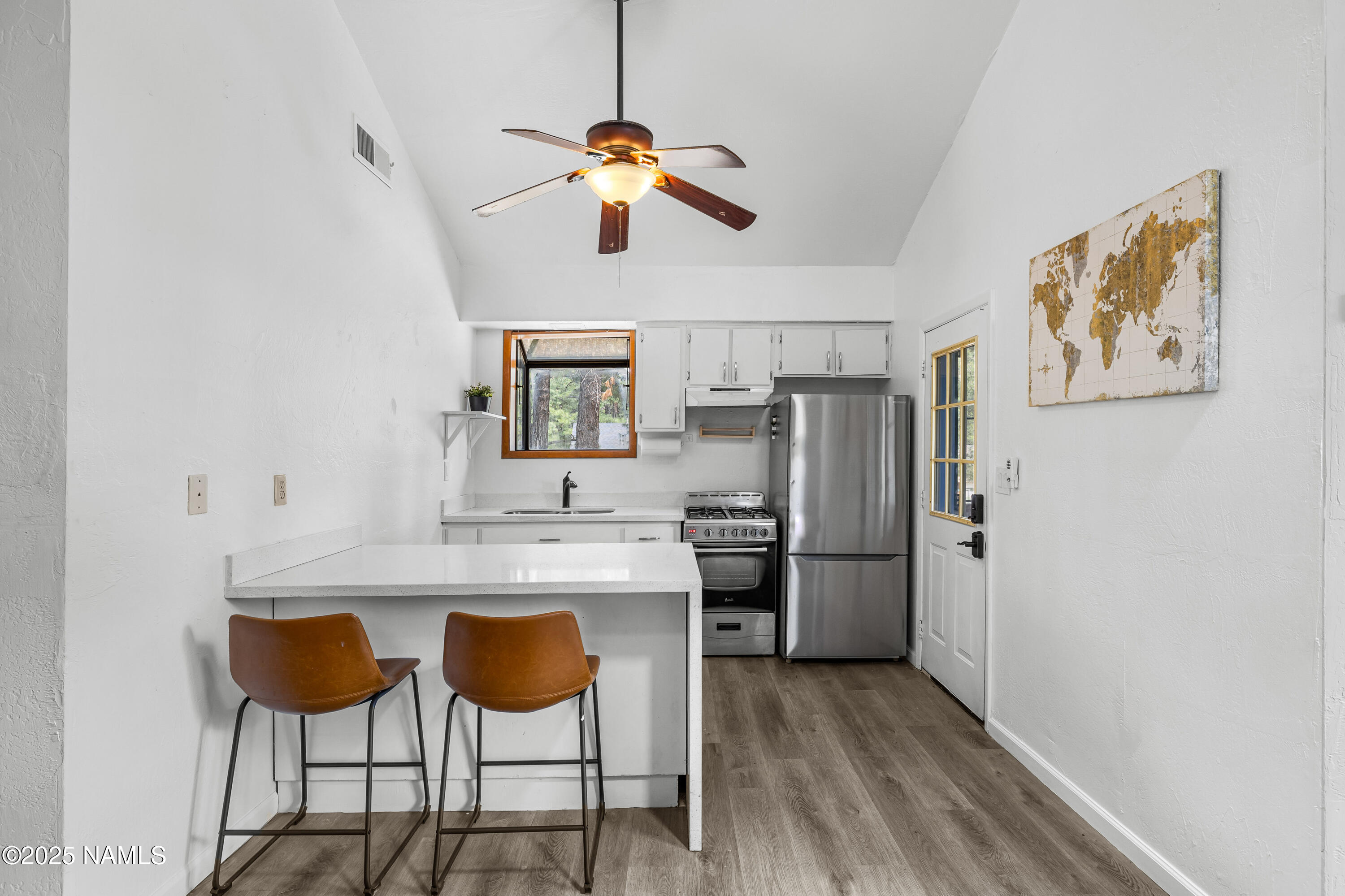 595 Cherokee Flagstaff, AZ 86005 - Photo 7 of 26 CP-13