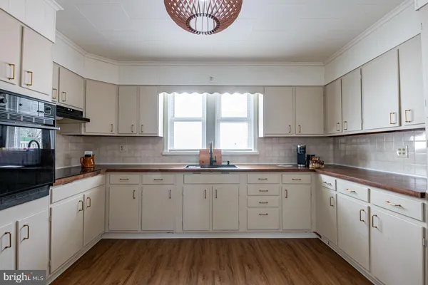 $239,900 | 201 Ohio Avenue, Shenandoah, PA 17976