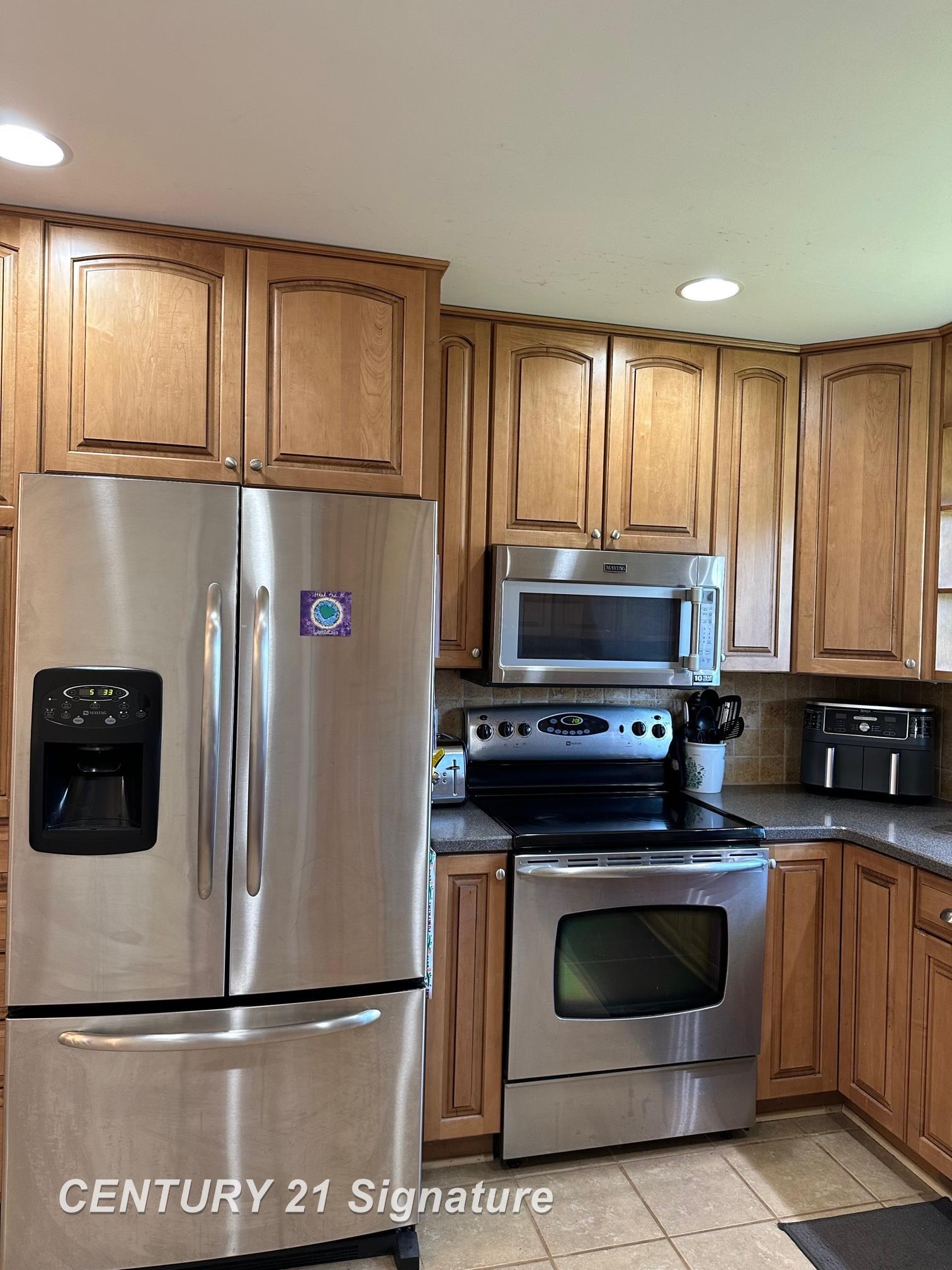2250 Rollins Street Grand Blanc, MI 48439 - Photo 4 of 18