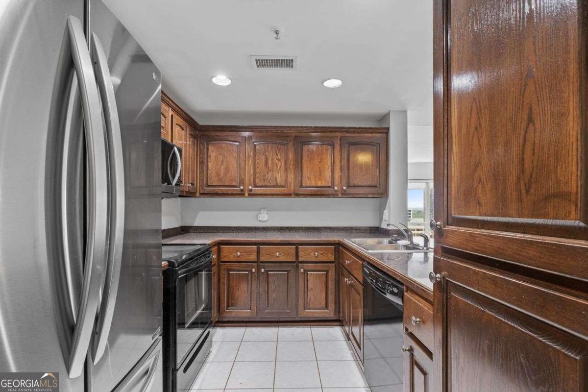 3475 Oak Valley Road Northeast, Unit 910 Atlanta, GA 30326 - Photo 25 of 51