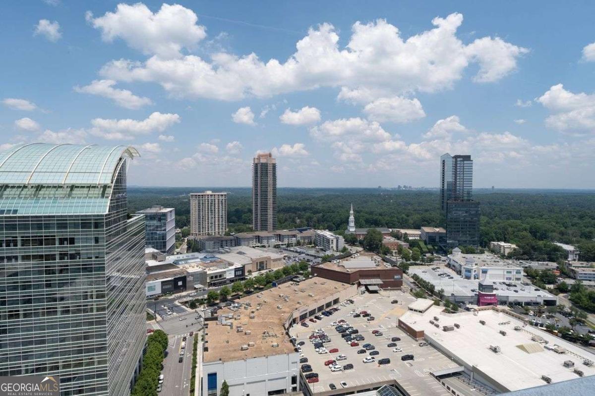 3475 Oak Valley Road Northeast, Unit 910 Atlanta, GA 30326 - Photo 39 of 51