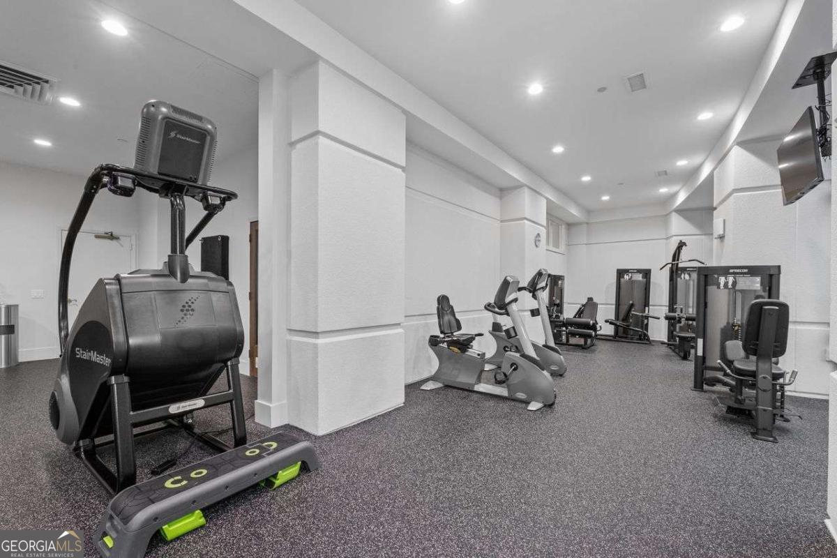 3475 Oak Valley Road Northeast, Unit 910 Atlanta, GA 30326 - Photo 46 of 51