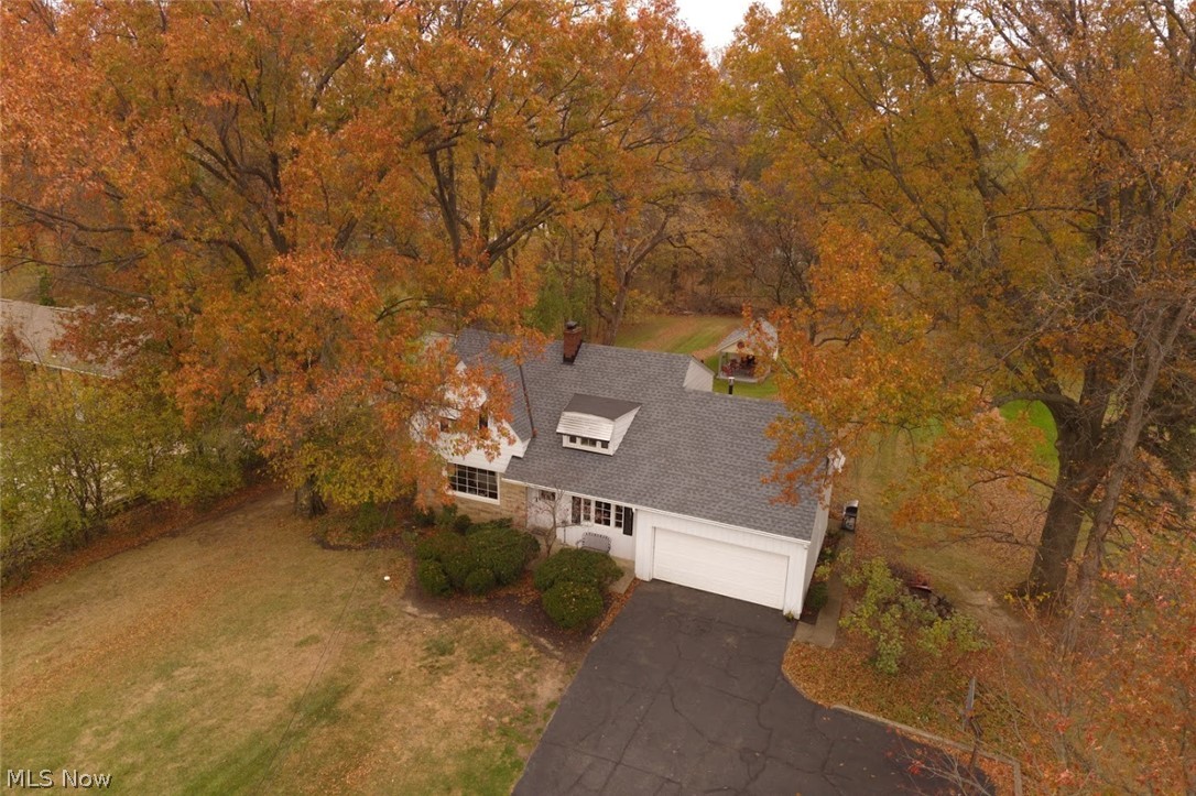 1889 East Pleasant Valley Road Independence, OH 44131 - Photo 2 of 32 Gallery Image 2