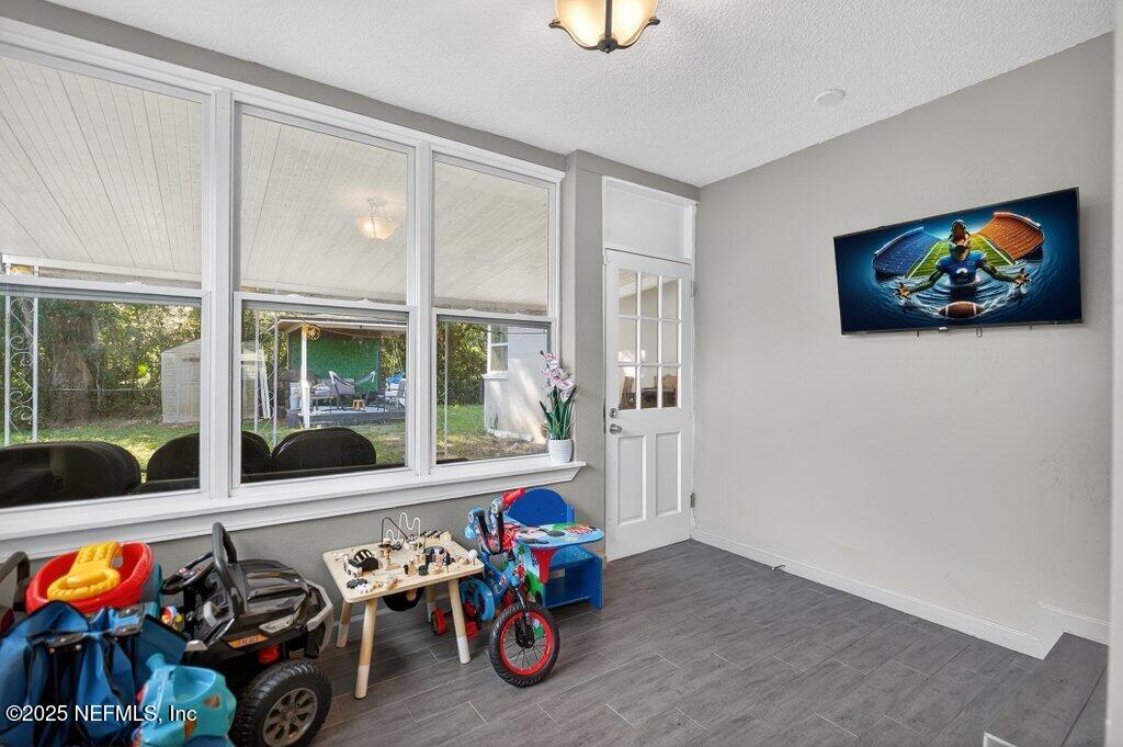1860 Embassy Drive Jacksonville, FL 32207 - Photo 42 of 53 a view of a livingroom with furniture