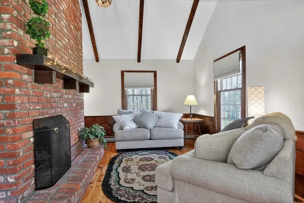 $625,000 | 20 Stratton Road, Grafton, MA 01519