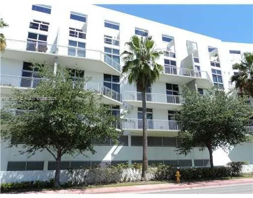 $3,200 | 2001 Meridian Avenue, Unit 530, Miami Beach, FL 33139