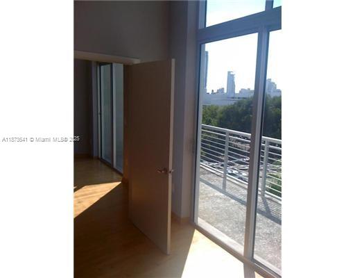 2001 Meridian Avenue, Unit 530 Miami Beach, FL 33139 - Photo 10 of 13