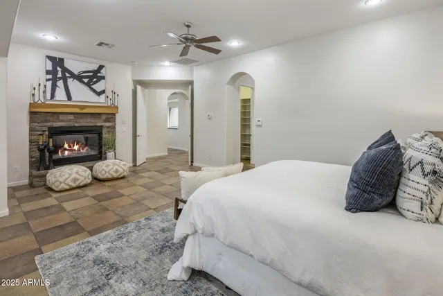 $1,595,000 | 23024 North 38th Place, Phoenix, AZ 85050