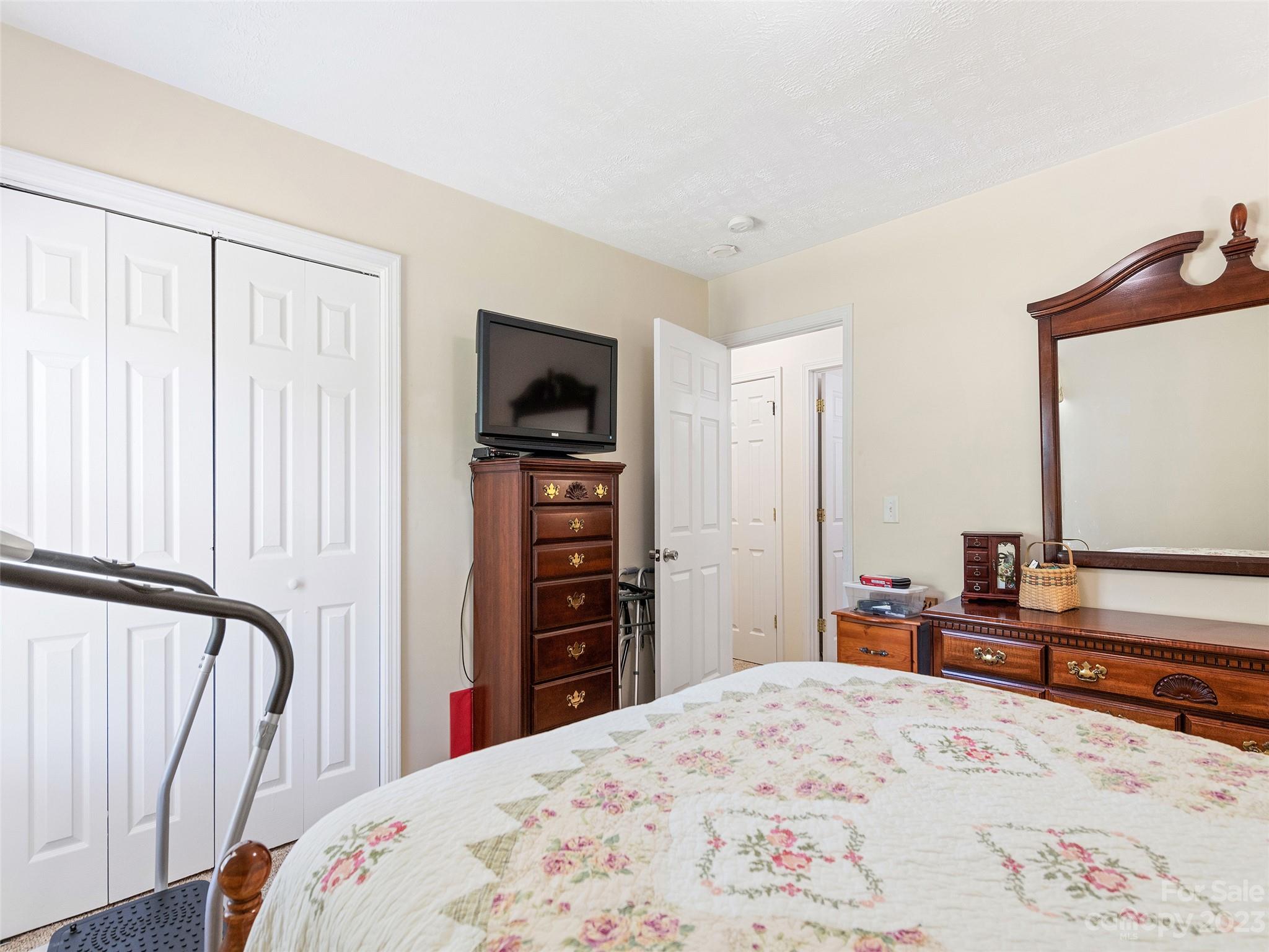 302 Spring Street Canton, NC 28716 - Photo 23 of 34 Gallery Image 23