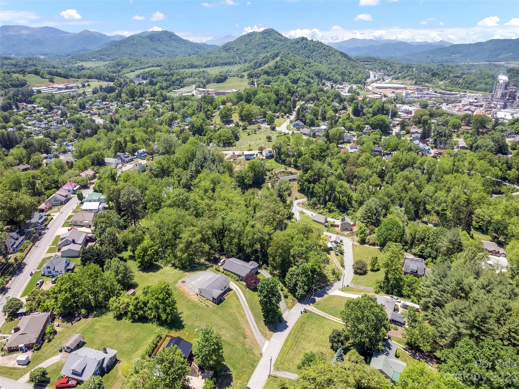 302 Spring Street Canton, NC 28716 - Photo 29 of 34 Gallery Image 29