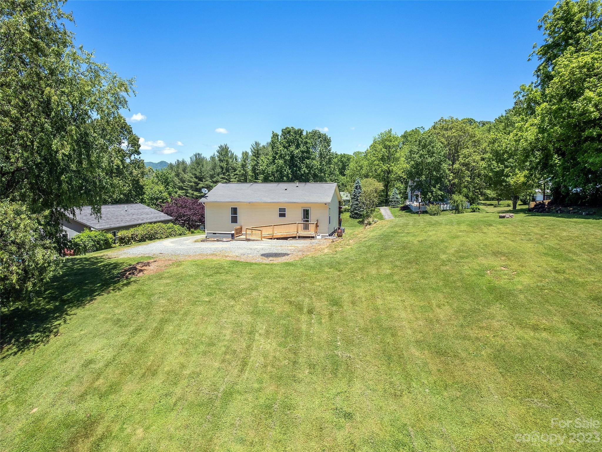 302 Spring Street Canton, NC 28716 - Photo 8 of 34 Gallery Image 8