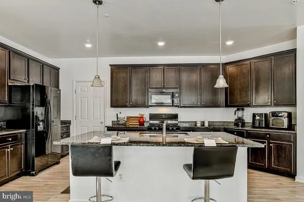 $655,000 | 9850 Mannheim Lane, Waldorf, MD 20603