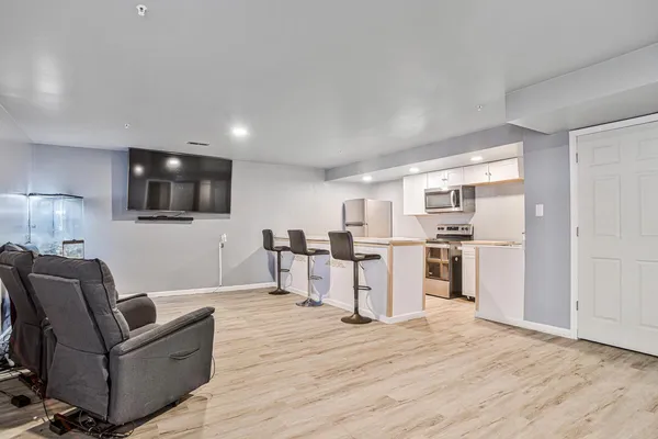 $655,000 | 9850 Mannheim Lane, Waldorf, MD 20603