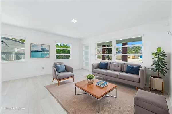 $2,700 | 2130 Wiley Court, Hollywood, FL 33020