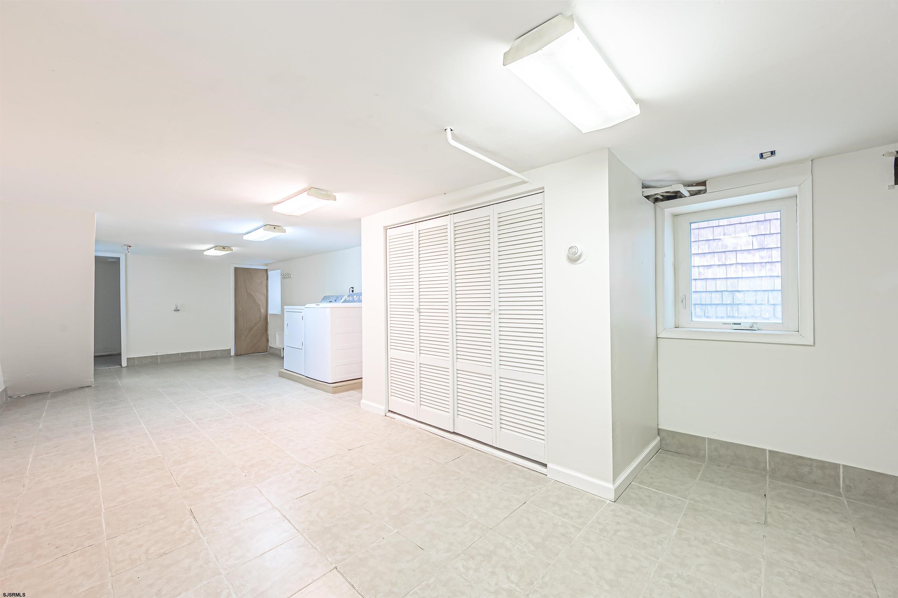 116 North Cornwall Avenue Ventnor City, NJ 08406 - Photo 22 of 28 a view of an empty room with a window