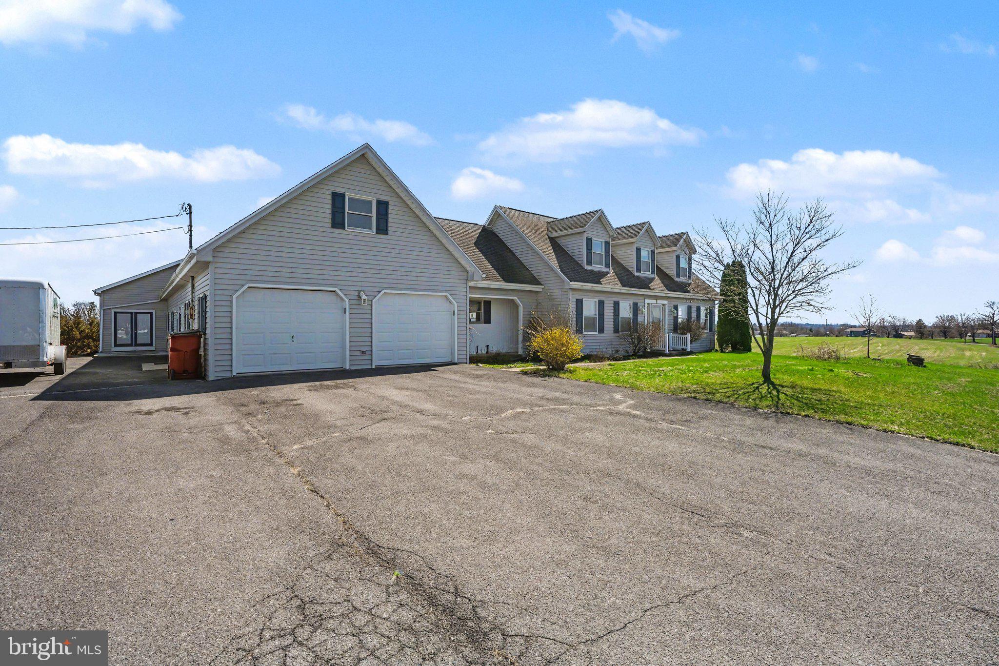 1106 Easy Road Carlisle, PA 17015 - Photo 4 of 44