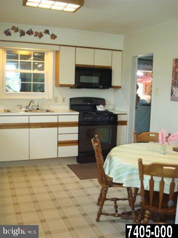4874 East Prospect Road York, PA 17406 - Photo 6 of 24 Gallery Image 6