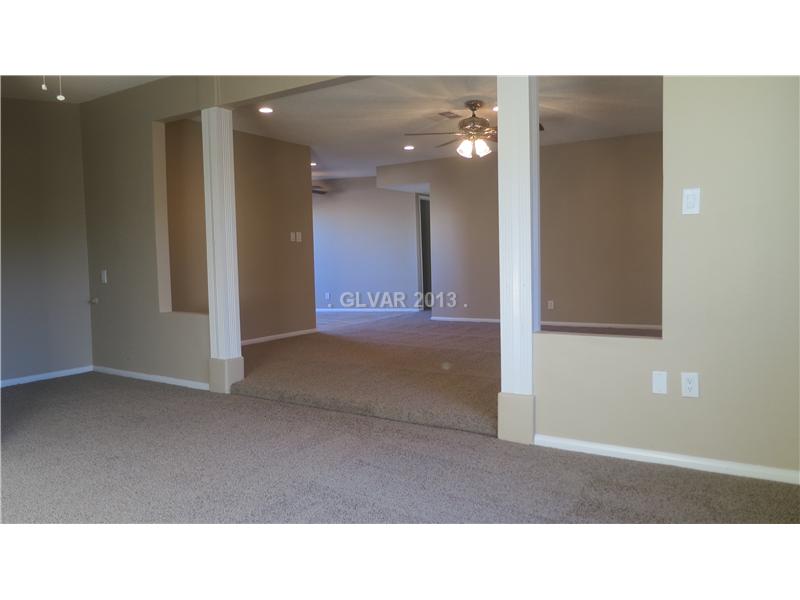 410 Crestway Road Henderson, NV 89015 - Photo 10 of 23 Interior Space/Layout.