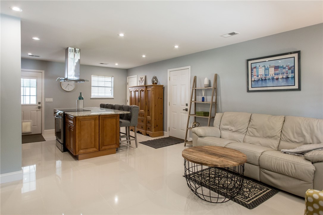 948 Azalea Street Blackshear, GA 31516 - Photo 6 of 42