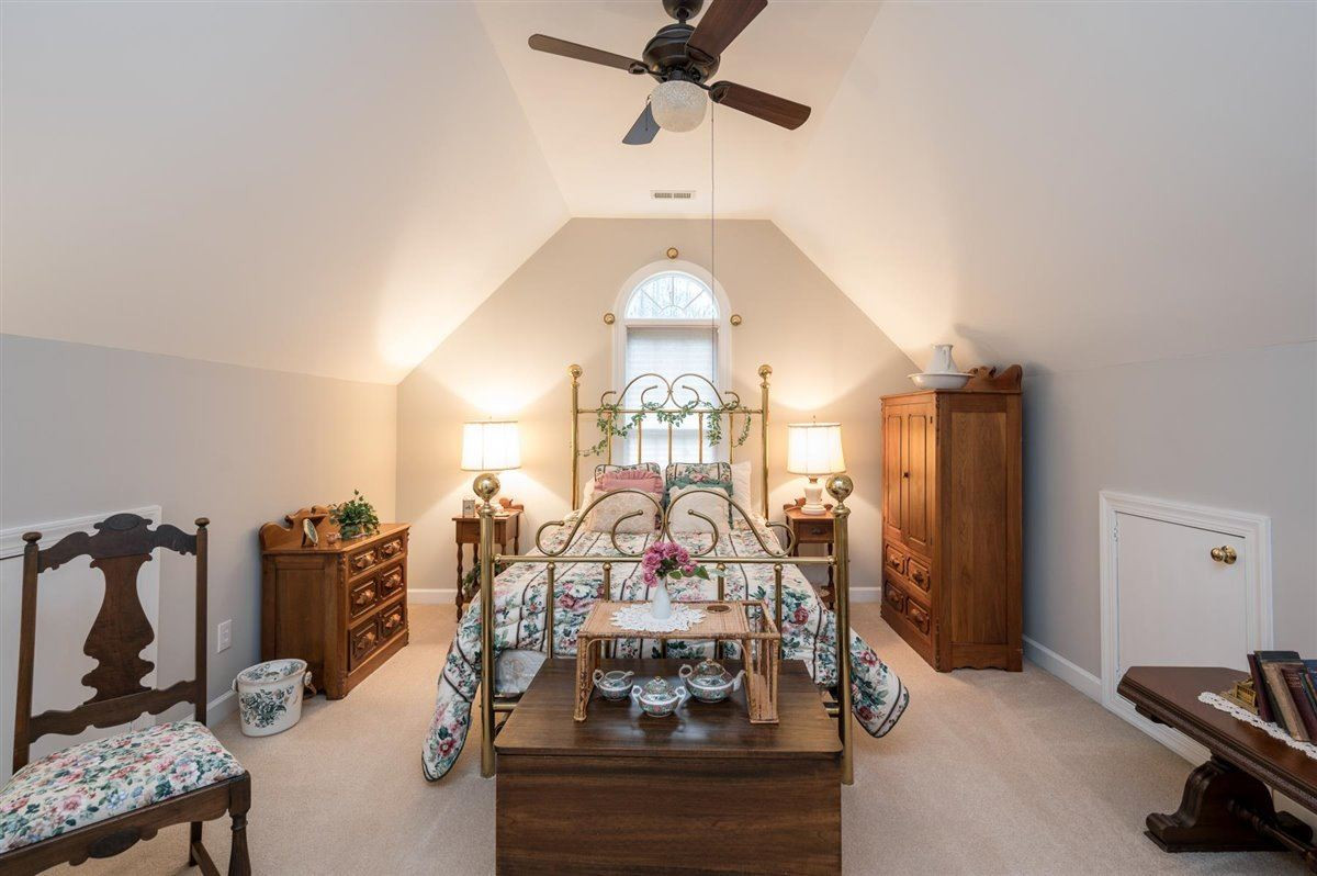5704 Dunstan Court Raleigh, NC 27613 - Photo 19 of 23 Photo 19
