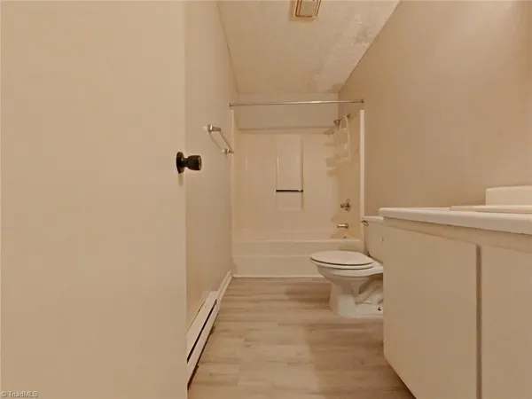 $775 | 725 South Scientific Street, High Point, NC 27260