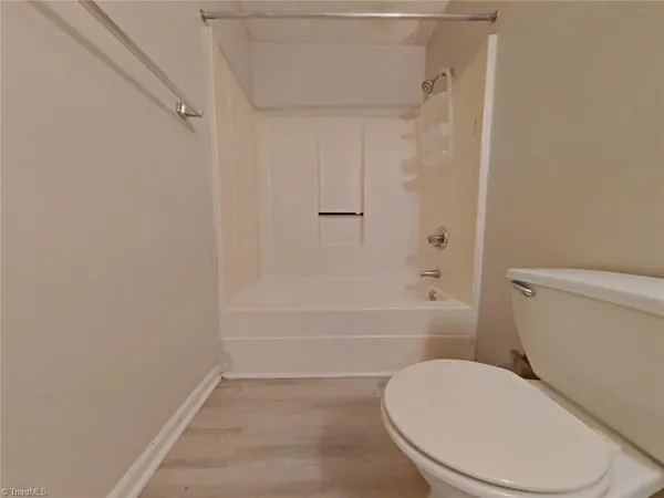 $775 | 725 South Scientific Street, High Point, NC 27260