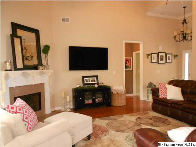471 Summit Way Fultondale, AL 35068 - Photo 3 of 22
