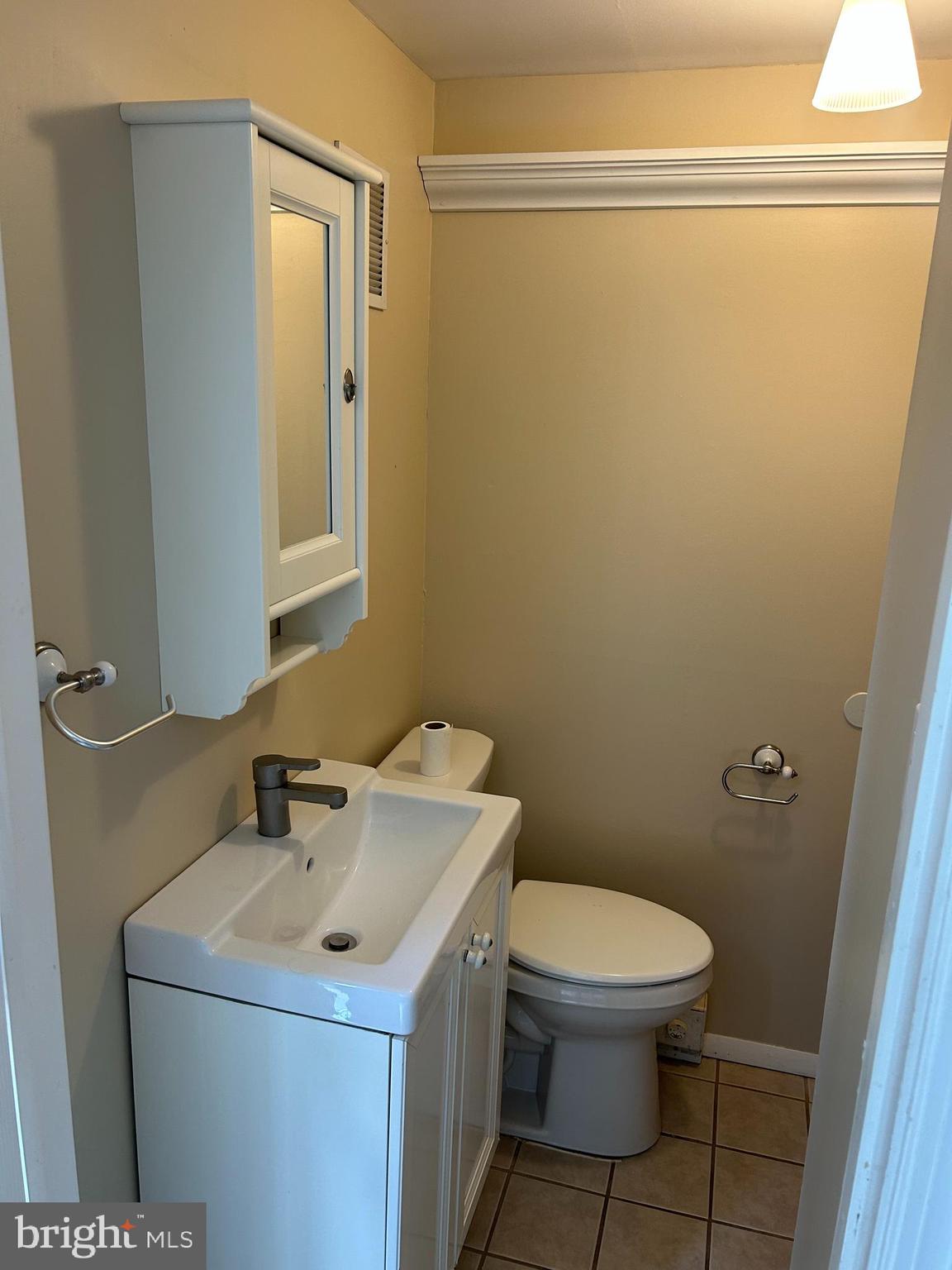 30 Potter Street Haddonfield, NJ 08033 - Photo 12 of 15 1st floor powder room