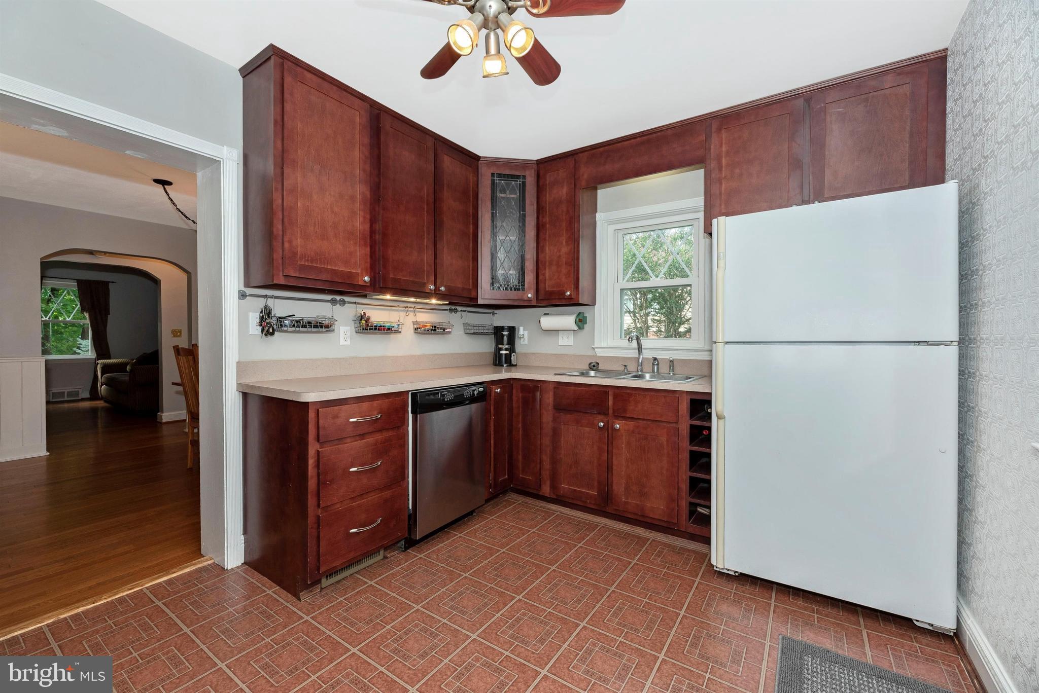 27205 Ridge Road Damascus, MD 20872 - Photo 9 of 73