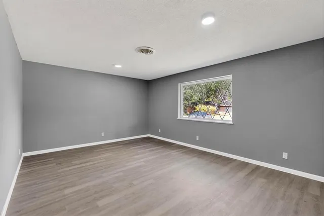 $280,500 | 1974 Shelman Trail, Fort Worth, TX 76112