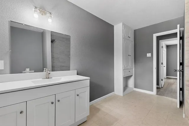 $280,500 | 1974 Shelman Trail, Fort Worth, TX 76112