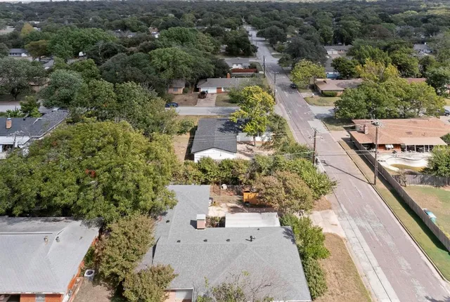 $280,500 | 1974 Shelman Trail, Fort Worth, TX 76112