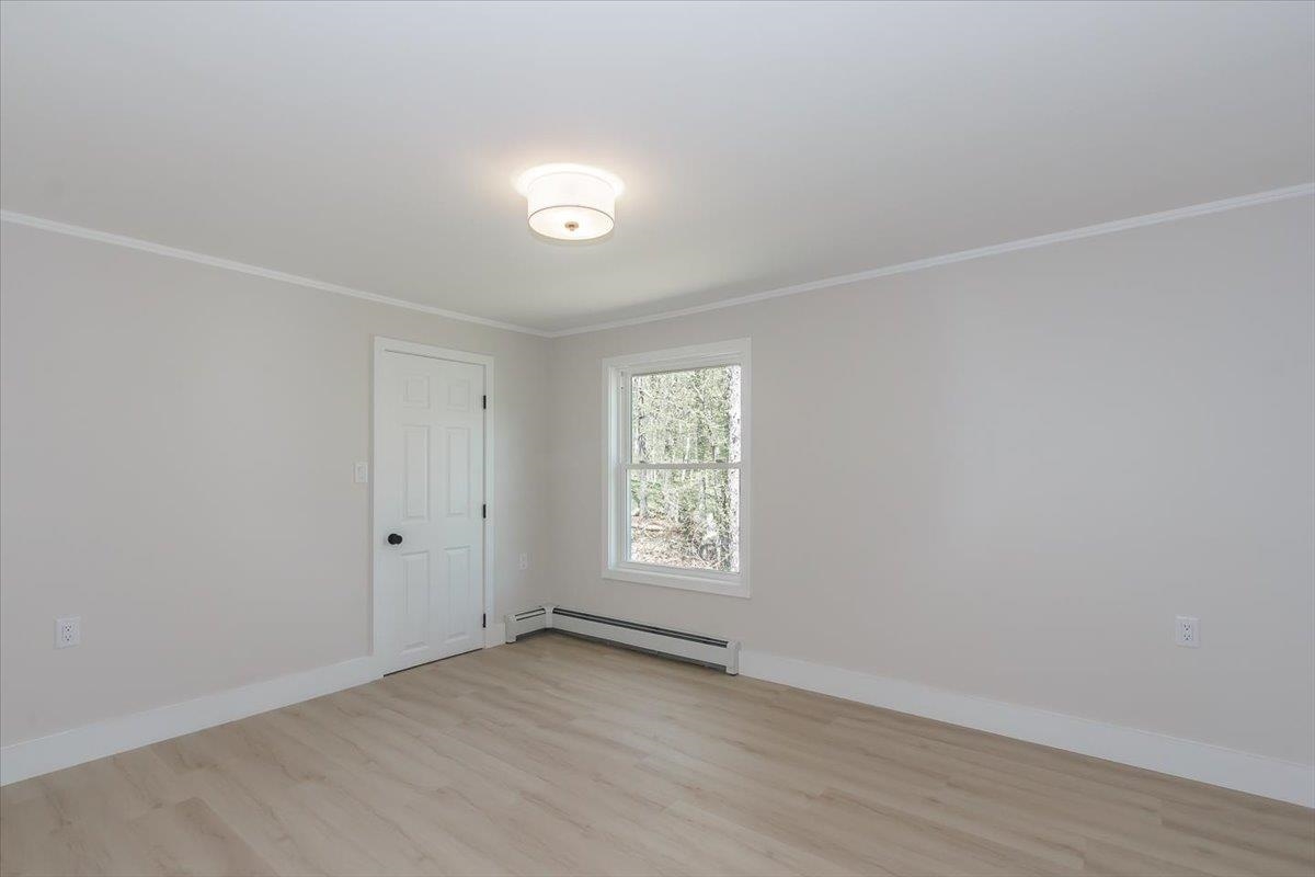 7 Ermer Road Derry, NH 03038 - Photo 23 of 55