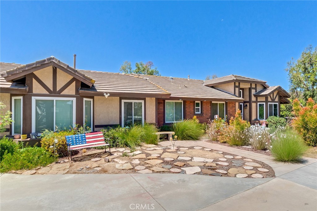 18563 Chickory Drive Riverside, CA 92504 - Photo 2 of 33 Gallery Image 2