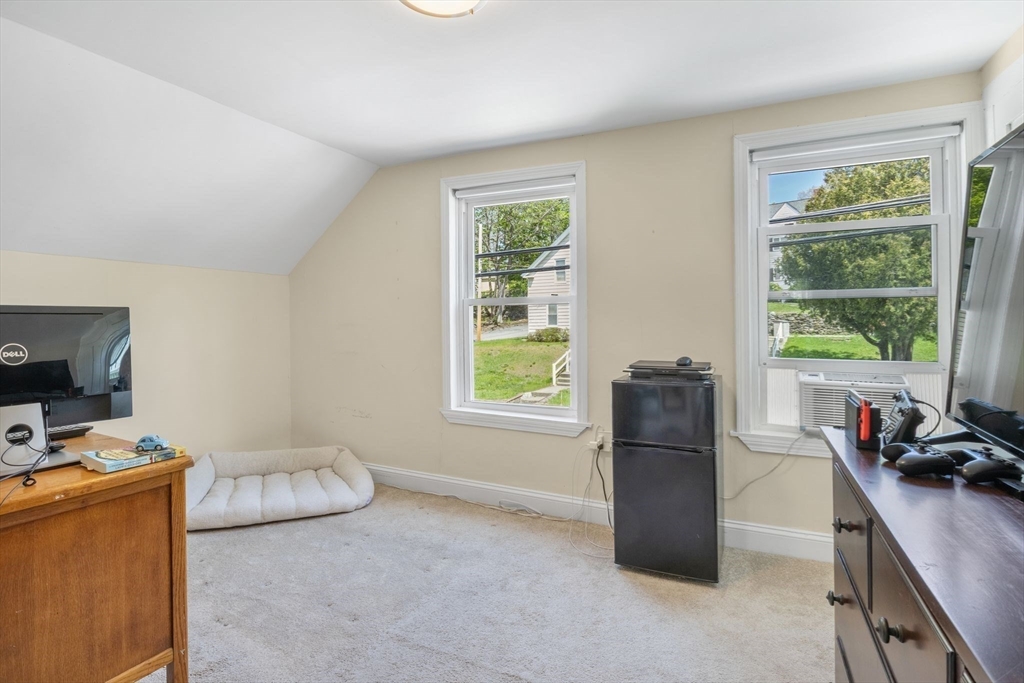 90 Manning Street Hudson, MA 01749 - Photo 24 of 38