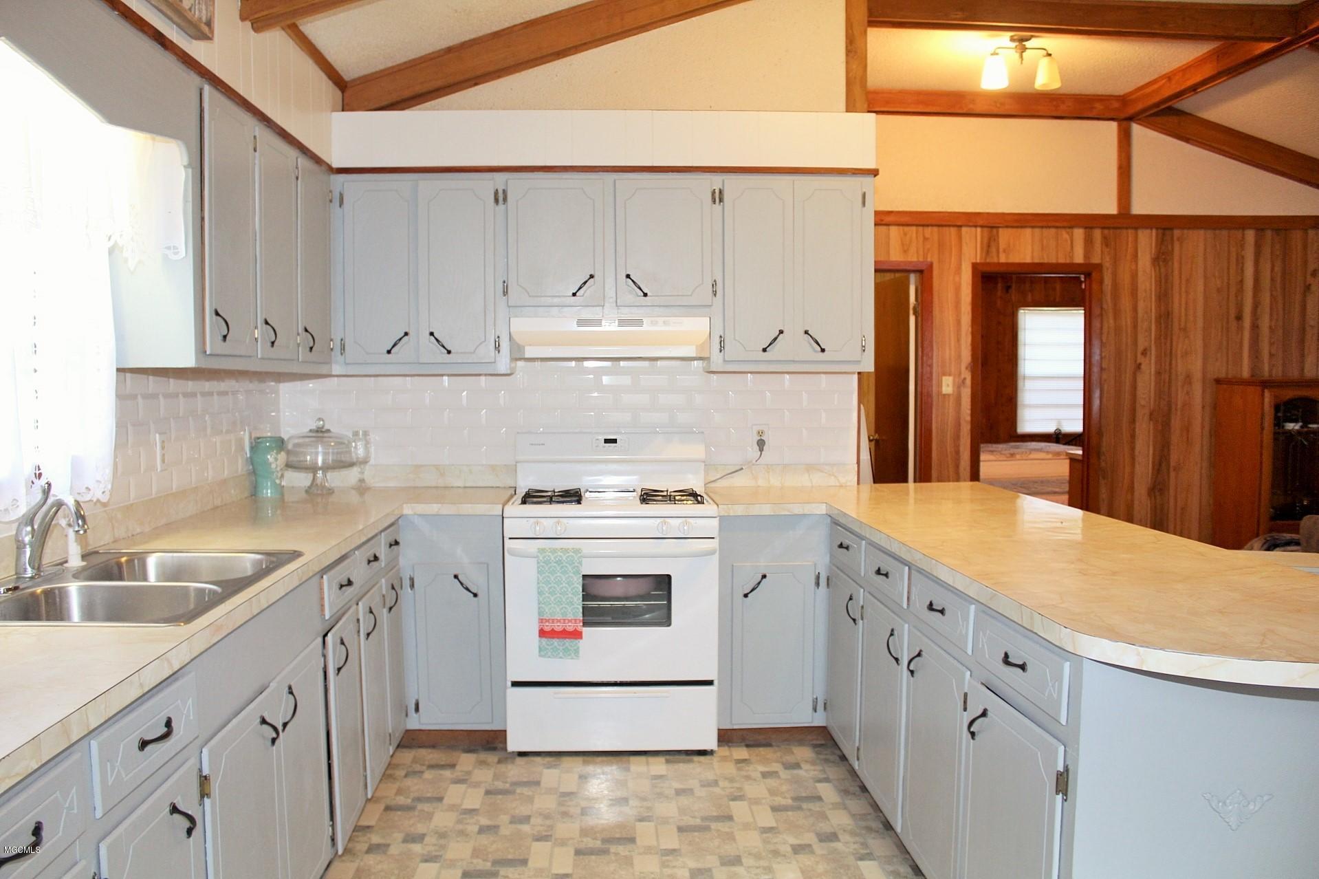 141 River Bend Road Lucedale, MS 39452 - Photo 10 of 24 9