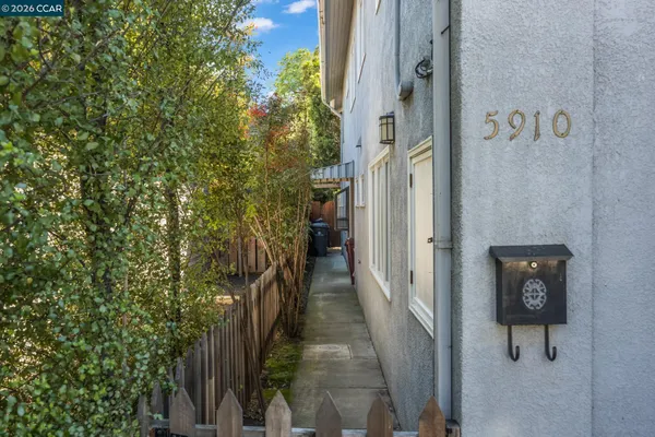 $1,300,000 | 5910 Chabot Road, Oakland, CA 94618