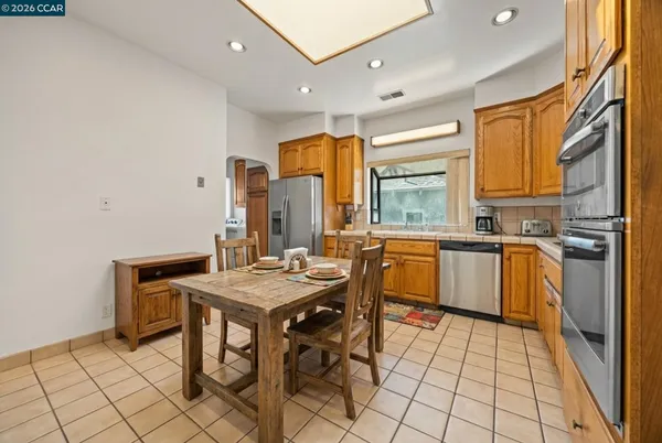 $1,300,000 | 5910 Chabot Road, Oakland, CA 94618