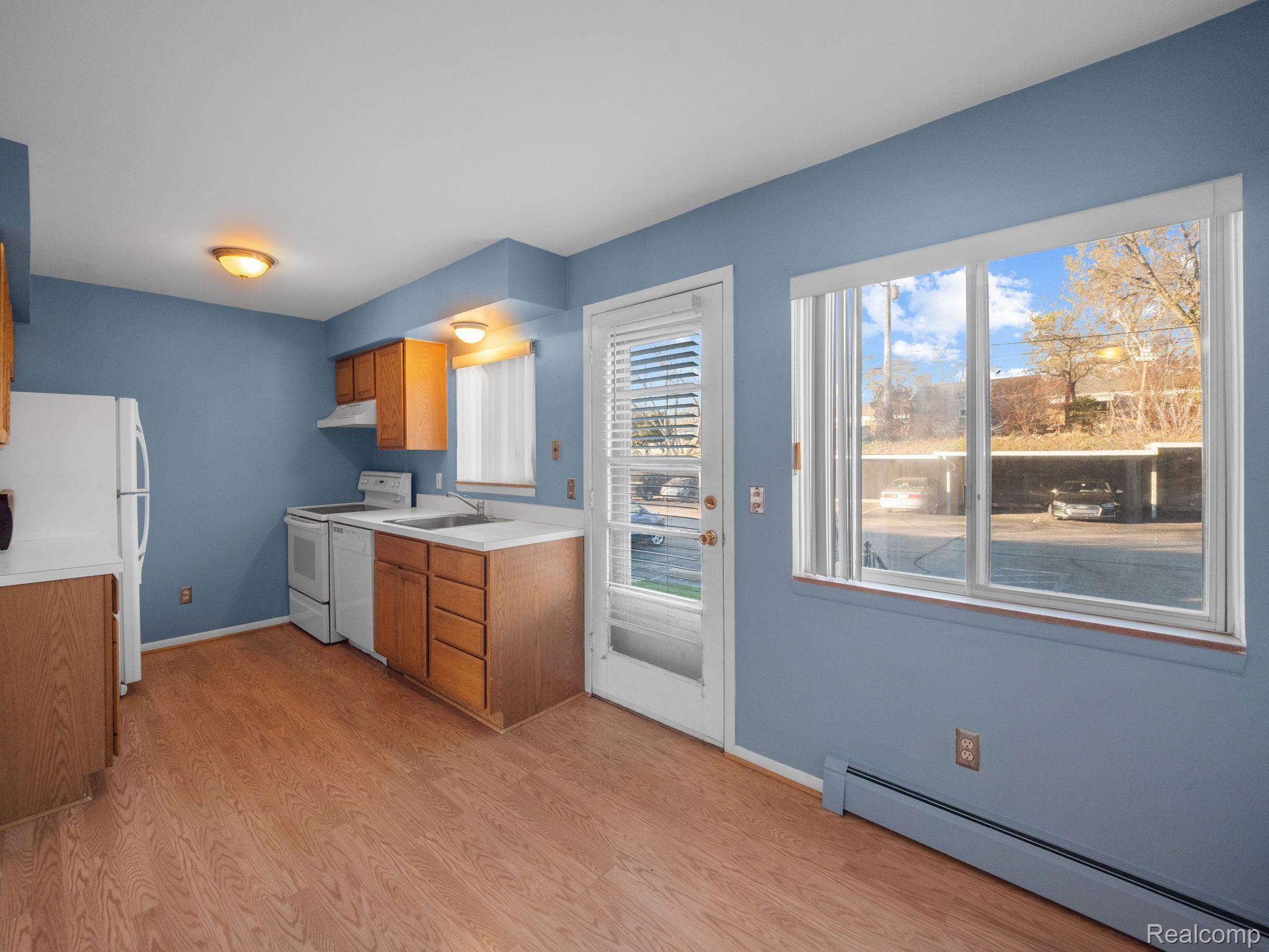 471 Miller Avenue Rochester, MI 48307 - Photo 10 of 19 Gallery Image 10