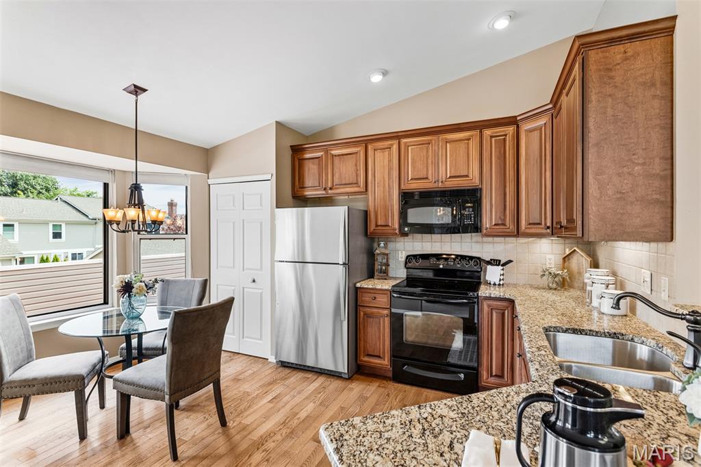 1902 Baxter Ridge Drive Chesterfield, MO 63017 - Photo 22 of 51 Gallery Image 22