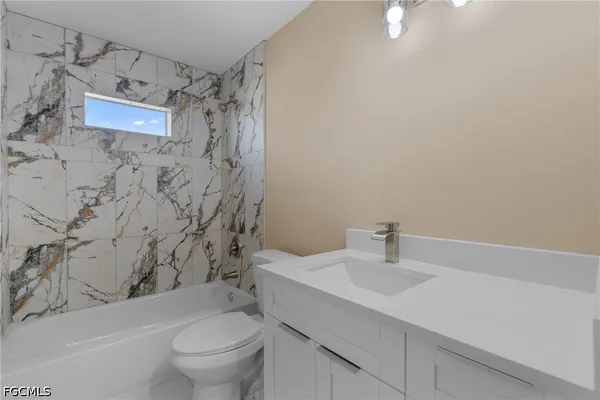 $1,850 | 3513 Northeast 17th Place, Cape Coral, FL 33909